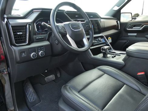 Certified 2025 GMC Sierra 1500 Denali RWD image 26