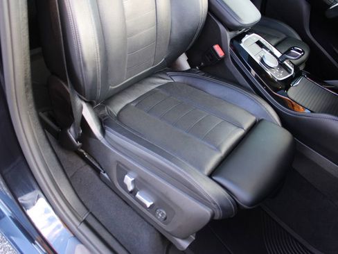 Used 2023 BMW X4 xDrive30i w/ M Sport Package image 24