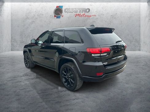 Used 2019 Jeep Grand Cherokee Altitude AWD/4WD image 3