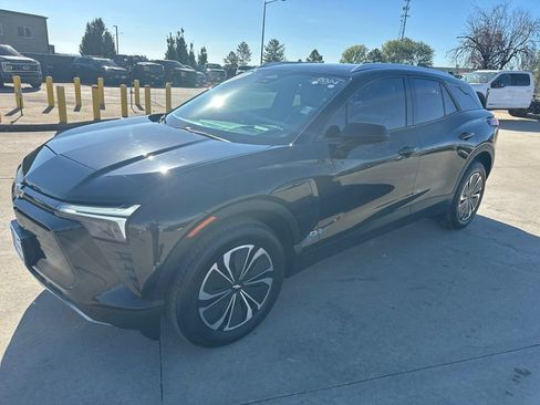 Used 2024 Chevrolet Blazer EV LT AWD/4WD image 34