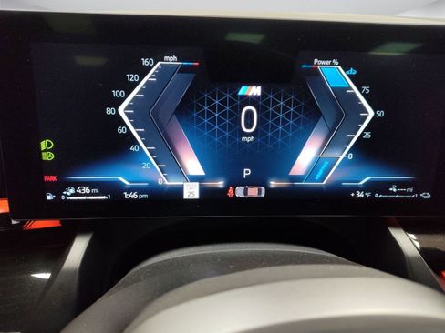 Certified 2025 BMW 550e xDrive w/ Executive Package image 13