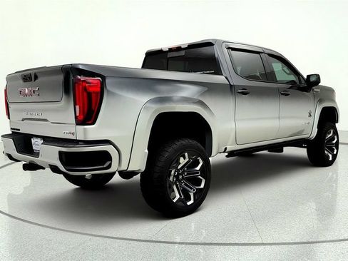 Used 2023 GMC Sierra 1500 AT4 w/ AT4 Premium Package AWD/4WD image 5