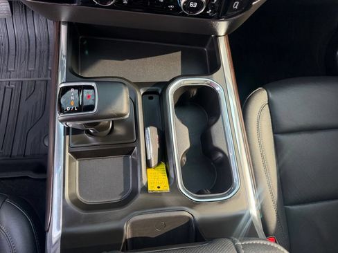 Used 2026 GMC Sierra 1500 SLT w/ SLT Premium Plus Package AWD/4WD image 36