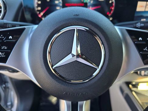 New 2026 Mercedes-Benz GLB 250 image 24