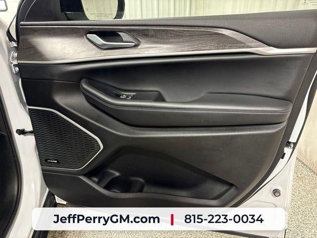 Used 2022 Jeep Grand Cherokee L Limited AWD/4WD image 21