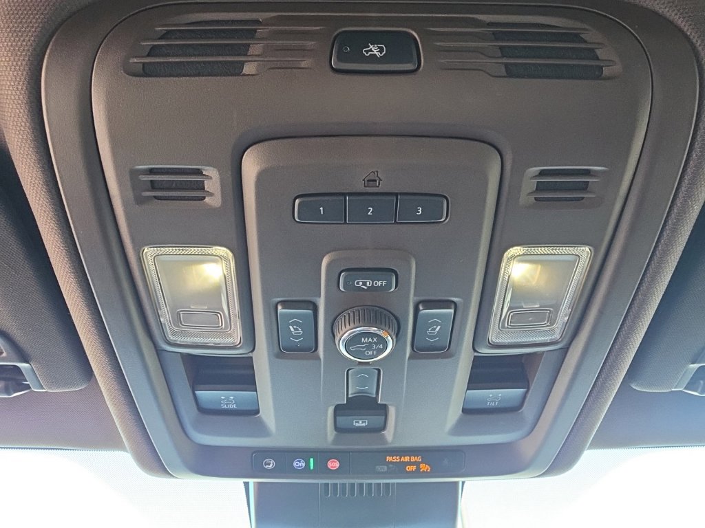 Used 2023 GMC Yukon XL Denali w/ Denali Reserve Package AWD/4WD image 36