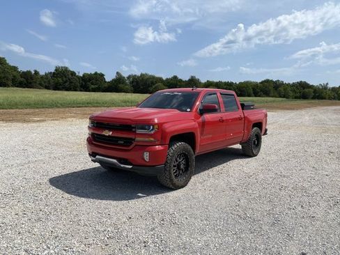 Used 2017 Chevrolet Silverado 1500 LT w/ All Star Edition AWD/4WD image 8