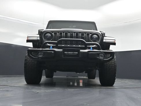 Used 2023 Jeep Wrangler Unlimited Rubicon 4xe AWD/4WD image 46