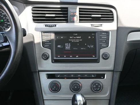 Used 2016 Volkswagen Golf S FWD image 14