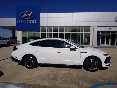 New 2026 Hyundai Sonata SEL image 8