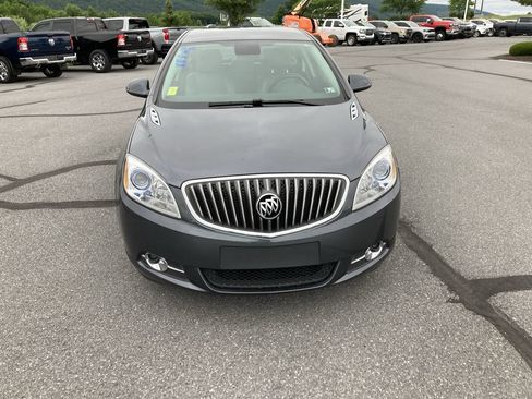 Used 2013 Buick Verano FWD image 2