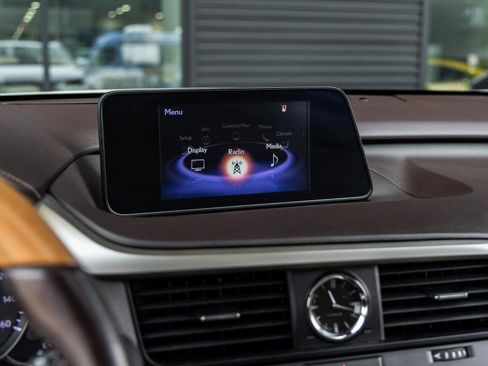 Used 2018 Lexus RX 350L FWD image 28