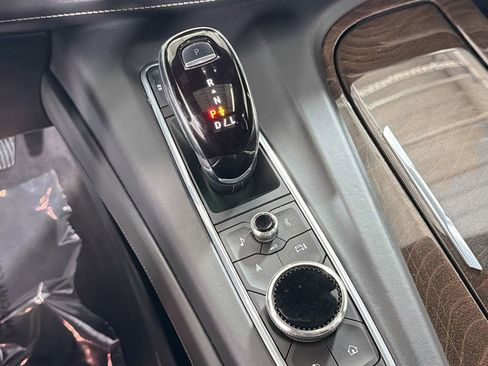 Certified 2023 Cadillac Escalade Sport Platinum AWD/4WD image 18
