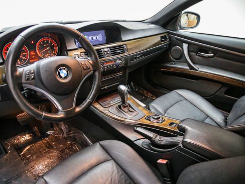 Used 2013 BMW 328i Convertible RWD image 13