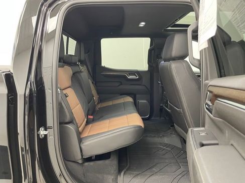 Certified 2024 Chevrolet Silverado 1500 High Country w/ High Country Premium Package image 19