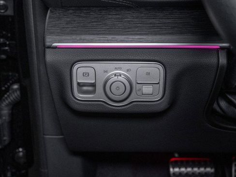 Certified 2025 Mercedes-Benz GLS 450 4MATIC image 23