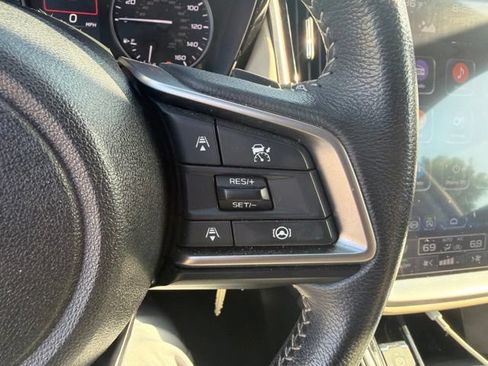 Used 2024 Subaru Outback Premium AWD/4WD image 17