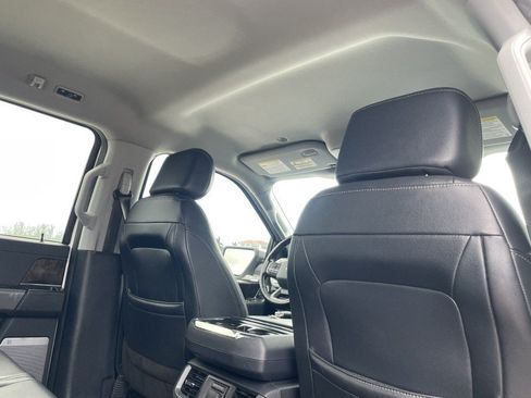 Used 2022 Ford F150 Lariat w/ Equipment Group 502A High AWD/4WD image 10