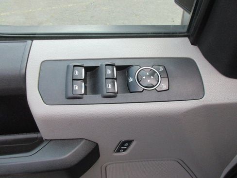 Used 2019 Ford F550 4x4 Crew Cab Super Duty image 23