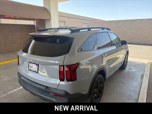 Used 2022 Kia Sorento S image 4