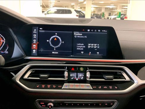 Used 2022 BMW X7 xDrive40i w/ M Sport Package image 35