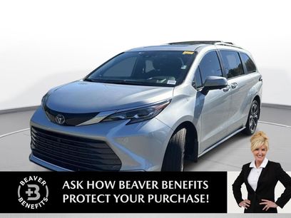 Used 2025 Toyota Sienna Platinum