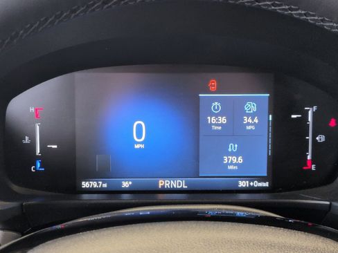 Certified 2025 Ford Escape SE FWD image 36