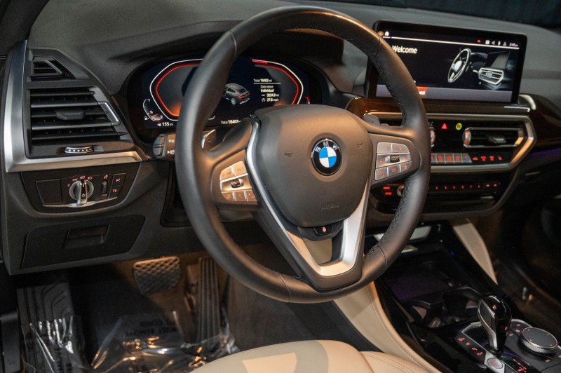 Used 2024 BMW X4 xDrive30i w/ Premium Package AWD/4WD image 16