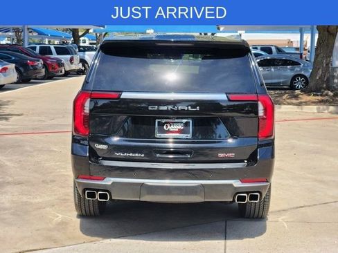 Used 2025 GMC Yukon XL Denali image 14