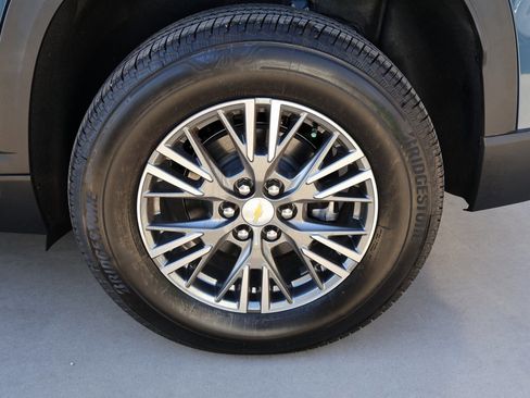 New 2026 Chevrolet Traverse LT w/ Driver Confidence Package image 19