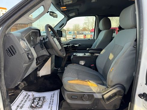 Used 2015 Ford F350 XLT w/ Trailer-Tow Prep Package image 16