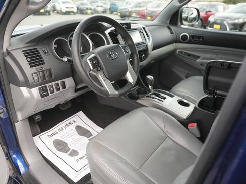 Used 2014 Toyota Tacoma PreRunner image 8