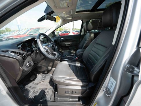 Used 2016 Ford Escape Titanium w/ Equipment Group 301A AWD/4WD image 9