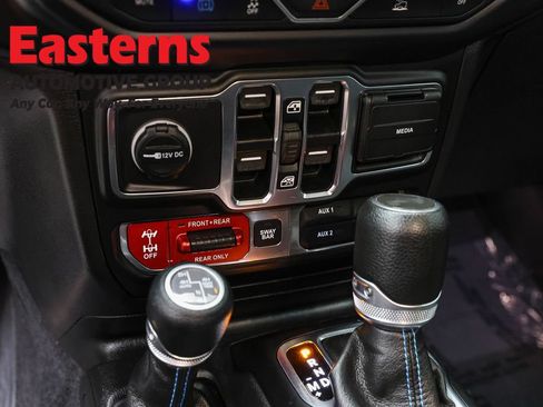 Used 2023 Jeep Wrangler Unlimited Rubicon 4xe w/ Cold Weather Group AWD/4WD image 20