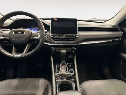 Used 2022 Jeep Compass Trailhawk w/ Sun and Sound Group image 10