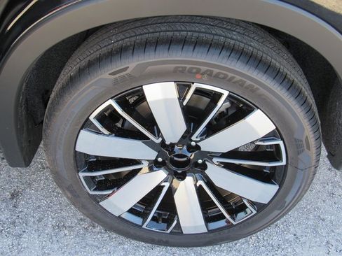 New 2025 Mitsubishi Outlander SE image 8