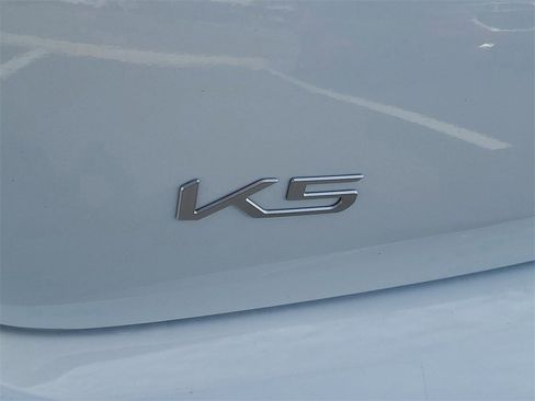 New 2025 Kia K5 LXS image 5