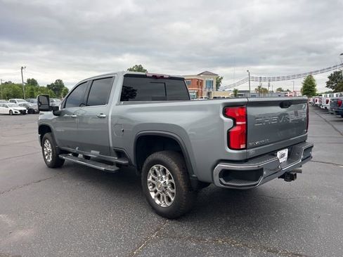 Used 2024 Chevrolet Silverado 2500 LTZ w/ LTZ Plus Package AWD/4WD image 40