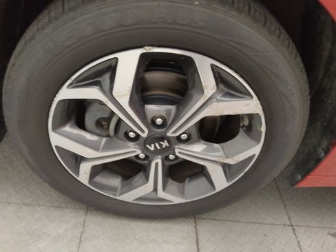 Used 2021 Kia Forte LXS FWD image 31