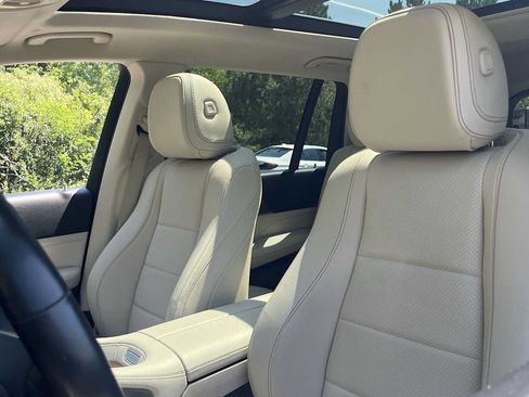 Used 2022 Mercedes-Benz GLS 450 4MATIC image 27