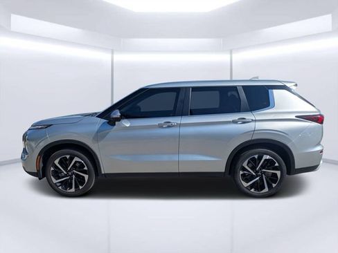Used 2024 Mitsubishi Outlander SE FWD image 6