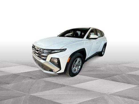 Used 2026 Hyundai Tucson SE FWD image 4