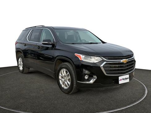 Used 2020 Chevrolet Traverse LT image 8