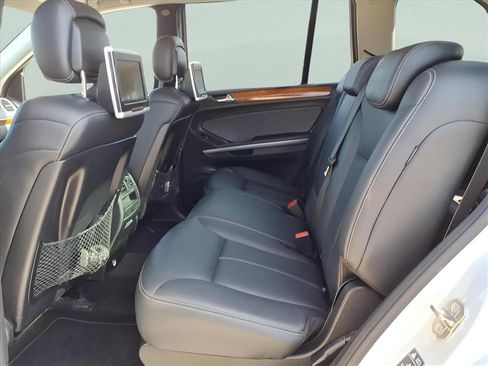 Used 2009 Mercedes-Benz GL 320 BlueTEC 4MATIC image 21
