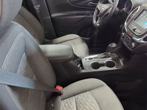 Used 2018 Chevrolet Equinox LT image 26