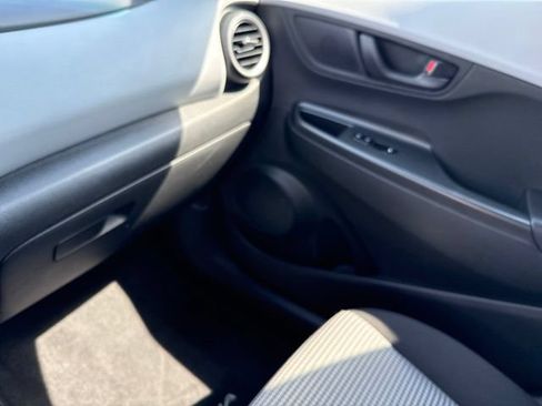 Used 2019 Hyundai Kona SE AWD/4WD image 28