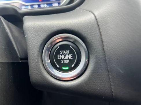 Certified 2023 Chevrolet Suburban Premier image 28