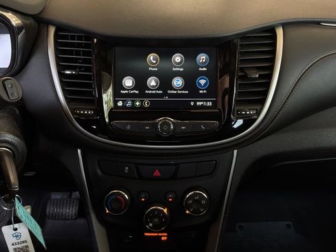 Used 2019 Chevrolet Trax LT w/ LPO, Protection Package AWD/4WD image 22