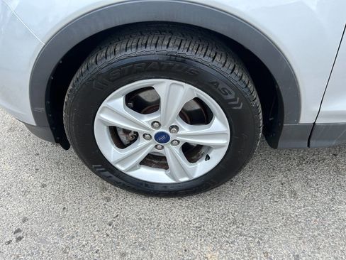 Used 2015 Ford Escape SE w/ Equipment Group 201A AWD/4WD image 6