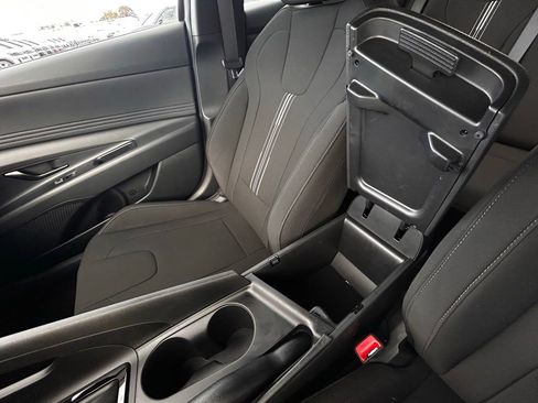 Used 2025 Hyundai Elantra Sport w/ Cargo Package image 21